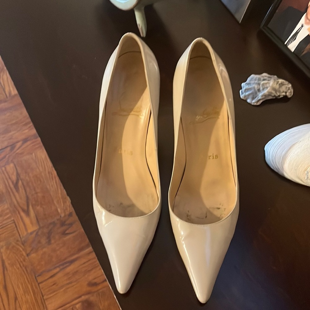 AUTHENTIC Nude colored Christian Louboutin heels. Size 38. Size 7.5